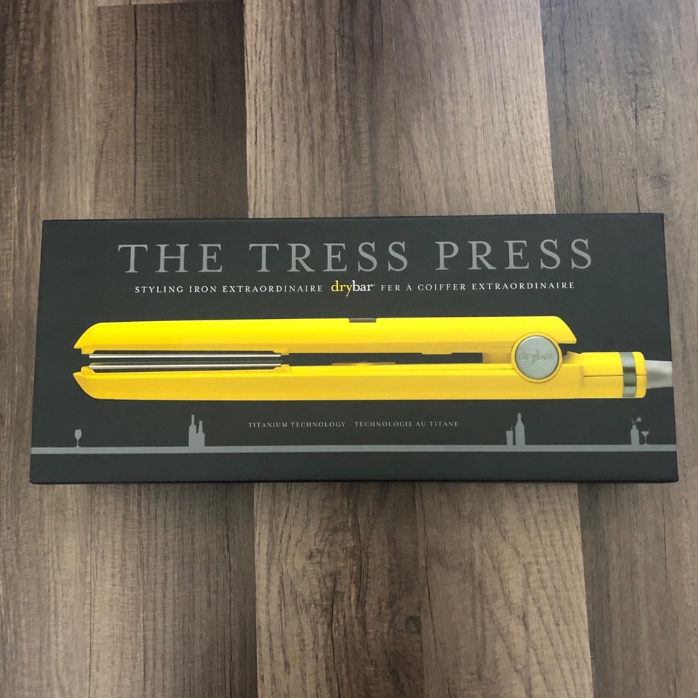 ❌SOLD❌Drybar Stress Press Iron